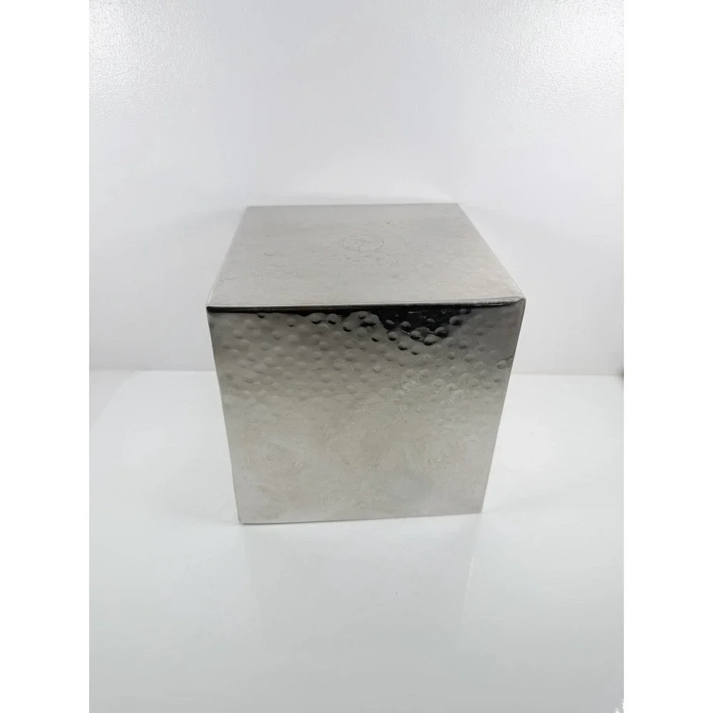 vintage Wendell August‎ Forge hammered aluminum box Hand Crafted.